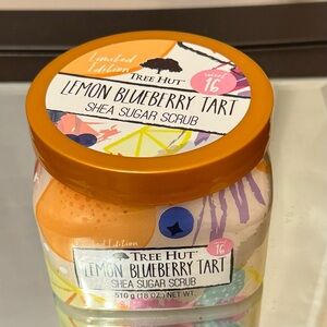 Tree Hut Shea Sugar Lemon Blueberry Tart Limited Edition Scrub new